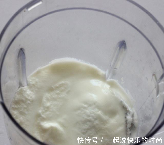  芒果酸奶奶昔，自制零添加，口感细腻顺滑味道好