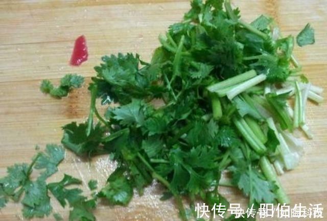 养胃方|89岁老中医不外传的“养胃方”,只用厨房3种食物,一治一个准