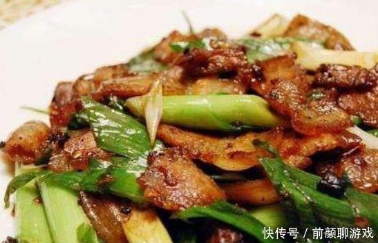 美食推荐麻油香拌鸡胗、辣椒外婆蛋、大葱炒猪肉、番茄菜花