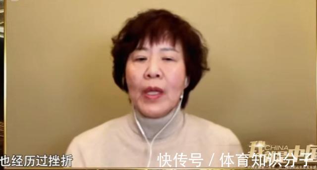 中国女排|郎平高调现身央视,细品3处小细节,中国女排主帅归属已越来越清晰