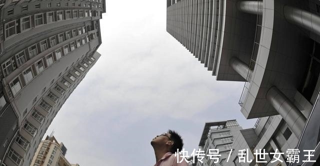 一线城市|房市变了,现在买房合适吗?想聪明的买房,听听地产大佬的意见吧