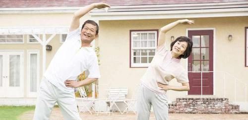 癌变|近期右肩膀莫名疼痛,可能是癌症发出的信号,当心肝癌来报道