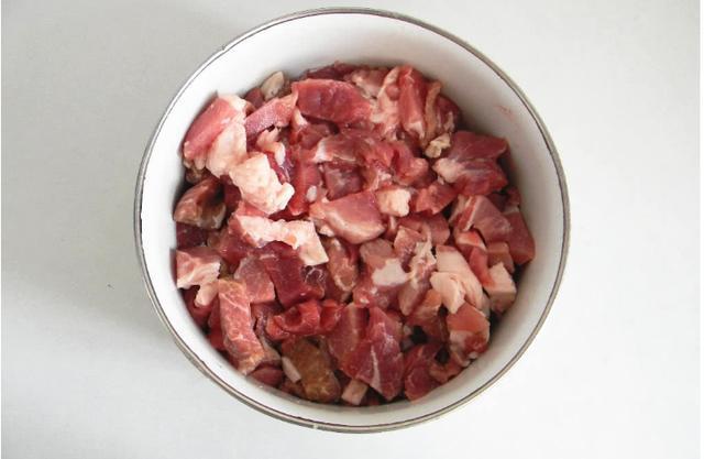 简单|1块猪肉1个鸡蛋,自制午餐肉,比火腿肠都好吃,做法还简单