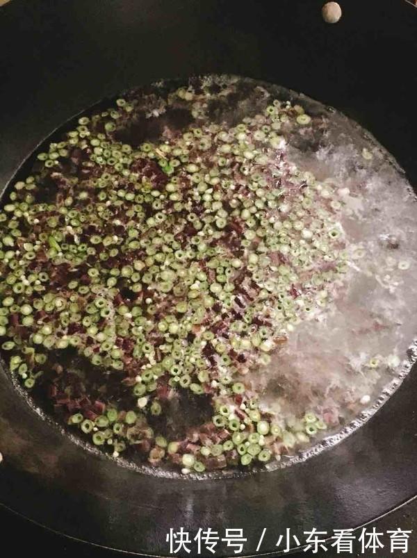 我家|这馅饼,我家隔三差五做一次,解腻补钾有美味,大人孩子都喜欢!