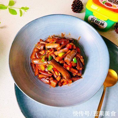 双酱爆茄子这样做，手残党也能当大厨