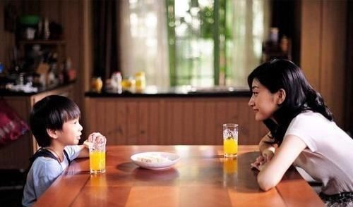 三观不正|聋哑产妇死活不愿进产房,解开衣服后,肚子上的一行字让医生泪目