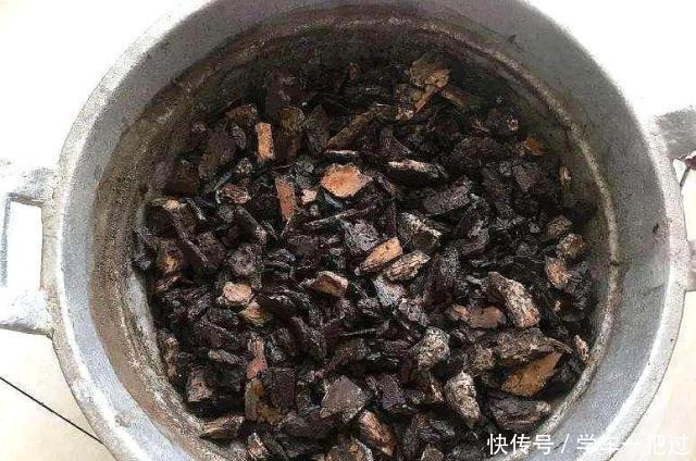 木工厂的“2废料”,是养花好宝贝,垫在花盆底,天天浇水都不怕!