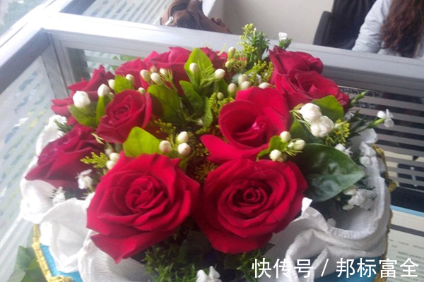 最佳拍档|医生列出了黄芪的“最佳拍档”，用来泡水喝，身体会受益颇多