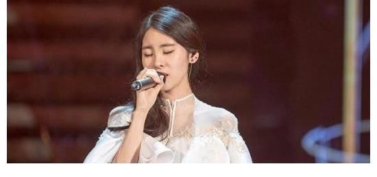 扎西平措|为什么说《好声音》前八季总冠军加在一起都不如一个周深?