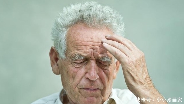 水分|一天8杯水还便秘，肠道很干燥，水里加2物留住肠道水分不便秘