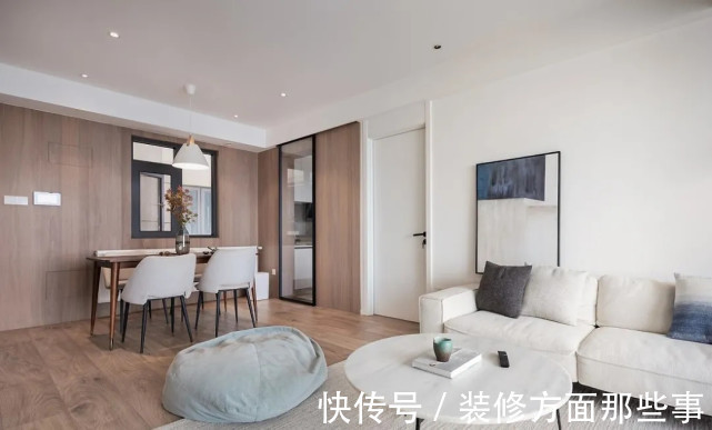 蓝白色|?129平简约风石材与木材的结合，减少空间的单一和压迫感