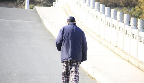 睡眠质量|无论男女，50岁后，每天跑步四公里，一年后，身体会有什么变化？