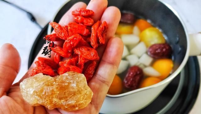 简单|金桔和它真是天生一对,简单一煮,润肺止咳,清甜好喝不上火