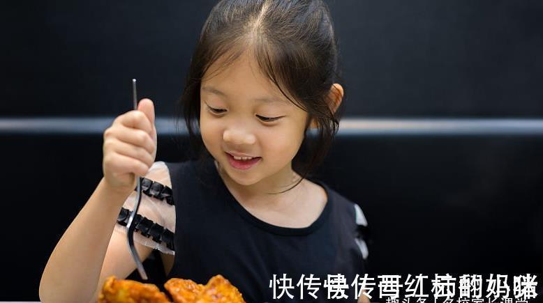 父母|父母一定要给孩子3样东西,关乎孩子的未来,父母再节俭也要给!