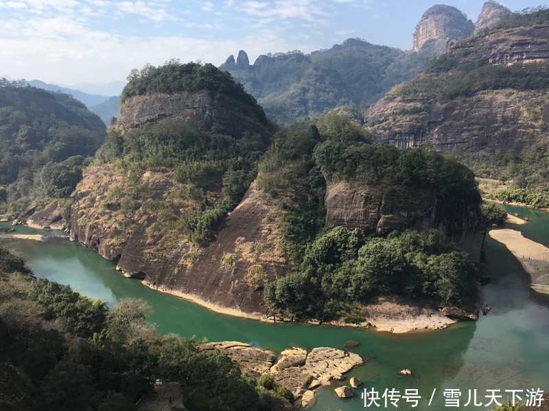 适合全家出游的地方，爬山的难度系数不高，风景宜人，空气清新舒适