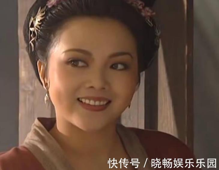 孙二娘@水浒传中,当武松抱住孙二娘,将她按倒在地时,为何张青不帮忙?