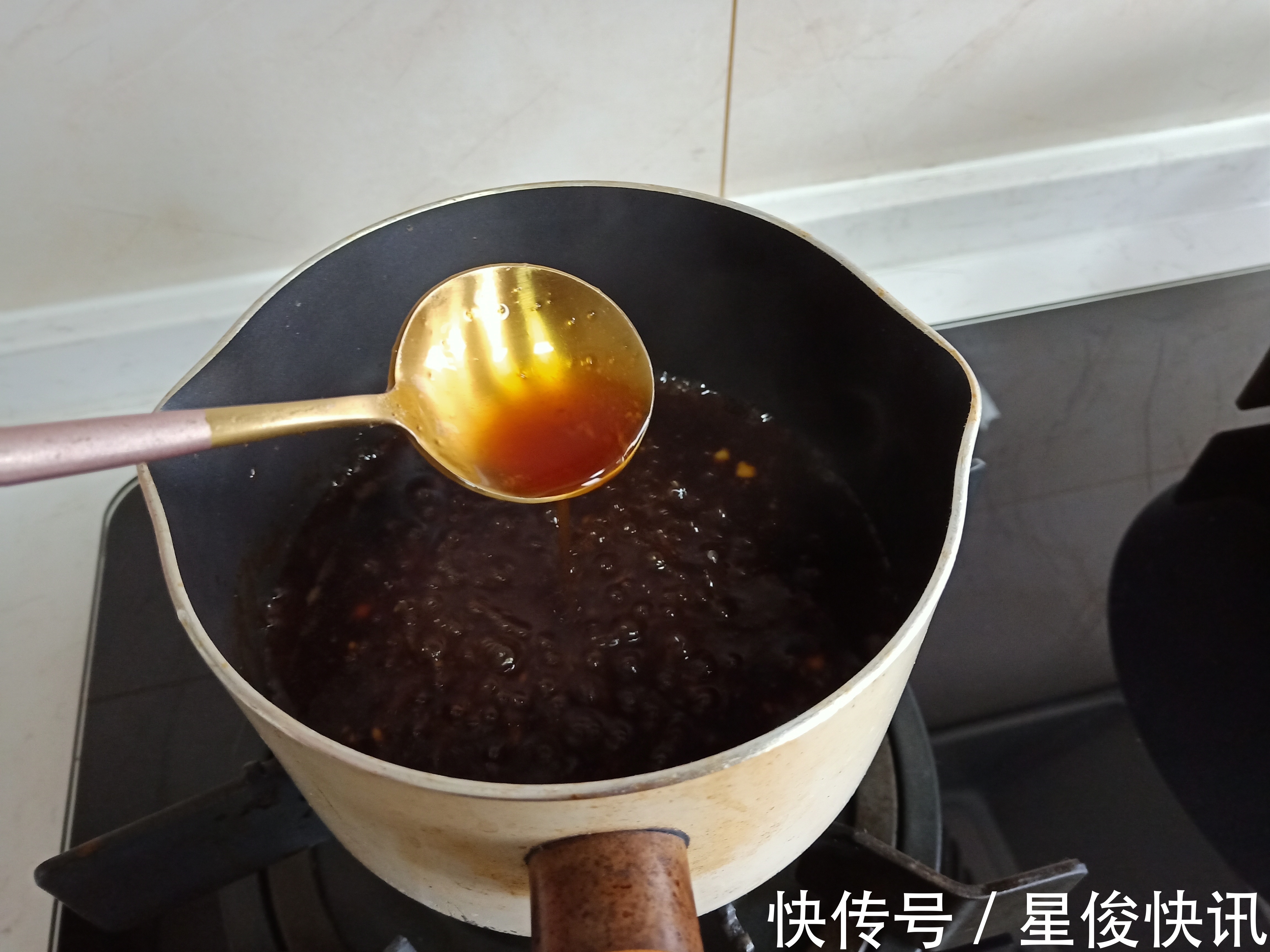 好吃|年夜饭必做的团圆菜,一卷一蒸15分钟上桌,好吃好做好寓意