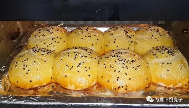 面粉不要烤面包了，掌握正确做法，让你吃一口就爱上，真的太香了
