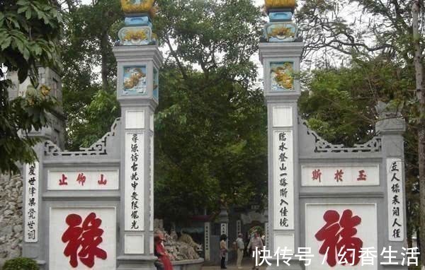 建国!此人是中国人民的老朋友,自己精通汉语,建国后为何下令废除汉字?