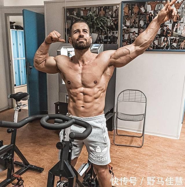 体脂率|他健身12年，从未使用任何补剂，肌肉状态堪比健美运动员