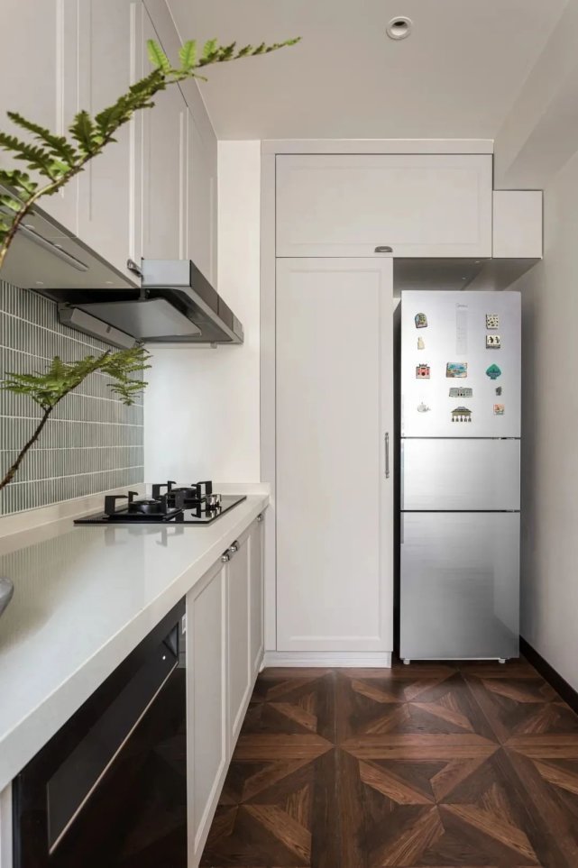 卫生间|57㎡复古法式风,玄关柜设计,改变入户正对卫生间,干区直接放外面