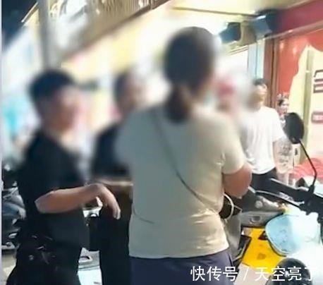 打火机|女子打火机烧黄金项链，结果一烧就断，反被金店嘲笑太无知！