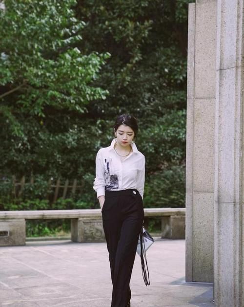 ?你适合“直发”还是“卷发”?主要看这3个部位,发量是关键!