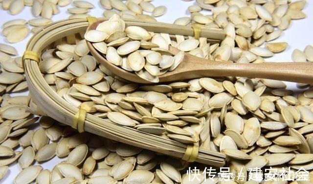 桑葚|建议中老年人,不管贫穷富贵,多吃这些食物,营养还不贵