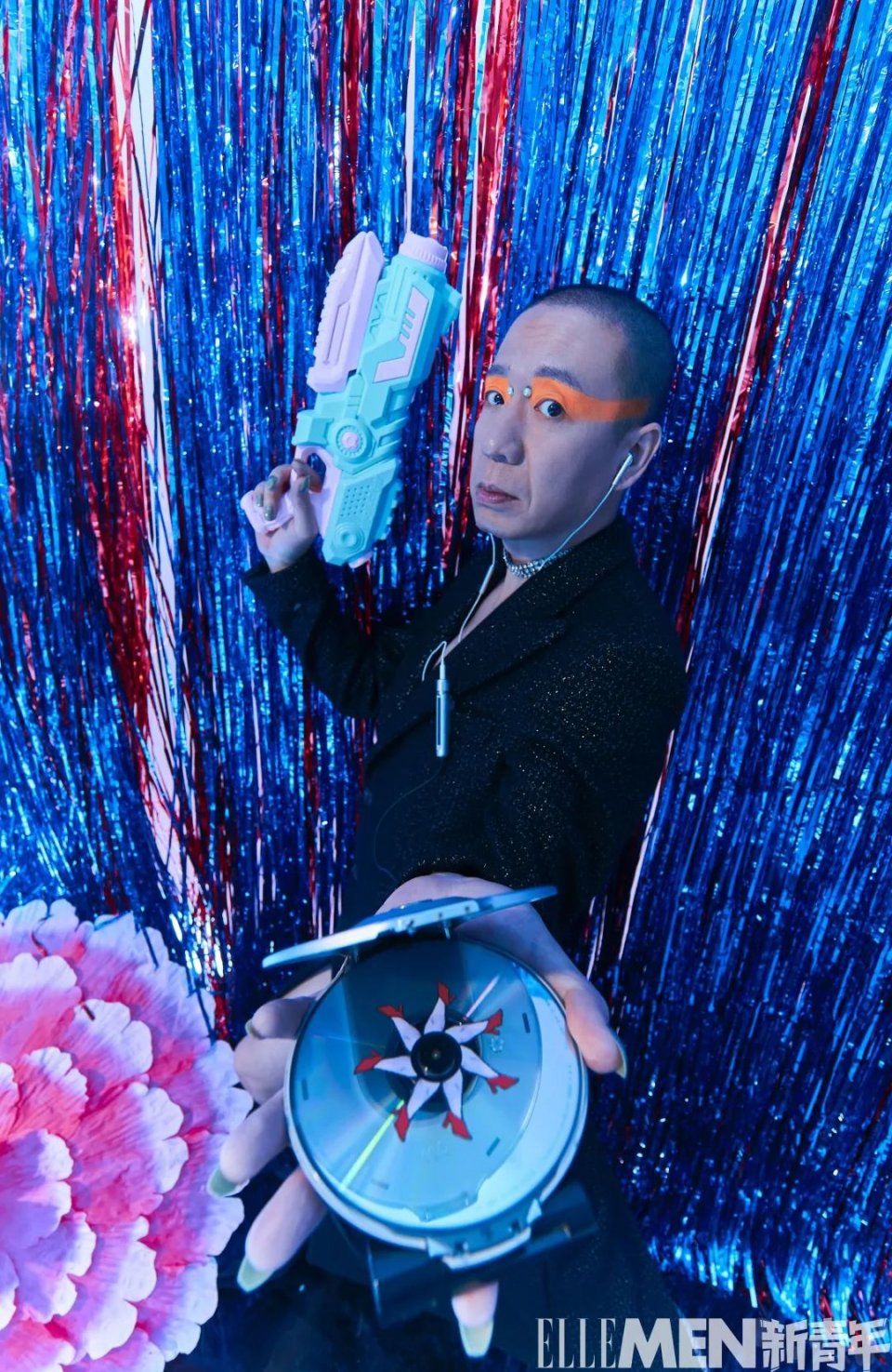 四十岁的梁龙，挺有劲儿