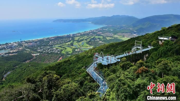 旅游|海边跃马、水底种珊瑚 国庆三亚旅游市场玩法多