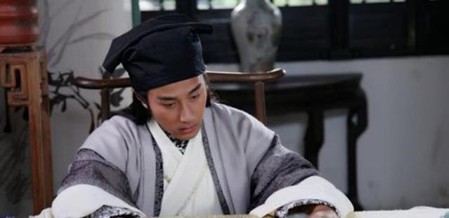 谢宴@上联墙边柳 枕边妻 无叶不青 无夜不亲!8岁小孩对下联,经典!