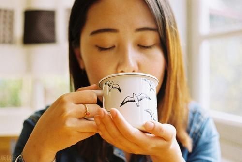 原则|糖尿病患者多喝水可以降血糖？牢记这5个喝水原则，这样才有用