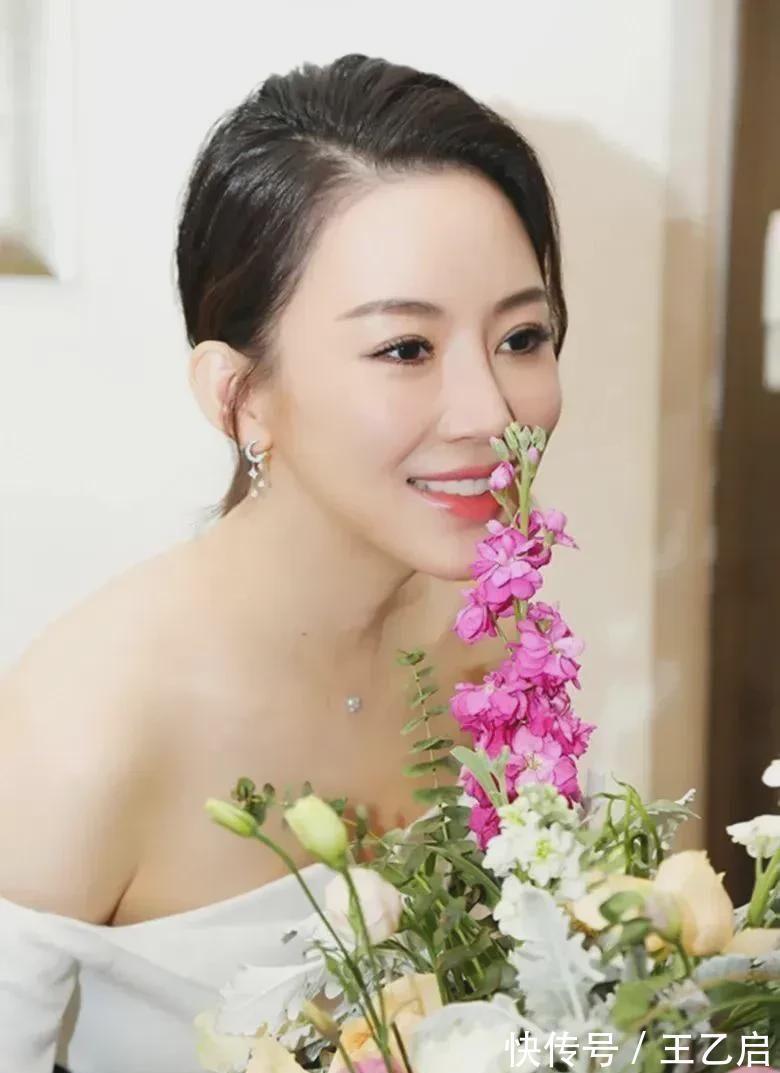 九球天后|潘晓婷安慰催婚的父母:好女不愁嫁,以女儿这条件,你们就瞧好吧