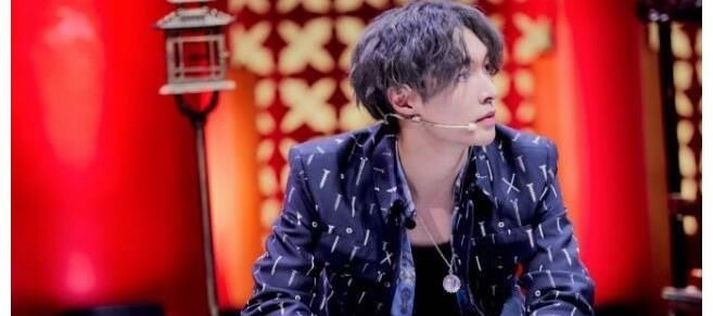 《街舞4》刚播, 张艺兴竟遭黄磊黄渤没完没了的发微信, 原因逗笑全场