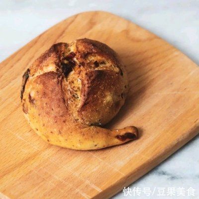 吴宝春|无限次回做的软欧「桂圆全麦面包」