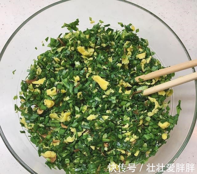 营养健康|鲜美可口的韭菜盒子,制作简单,营养健康!