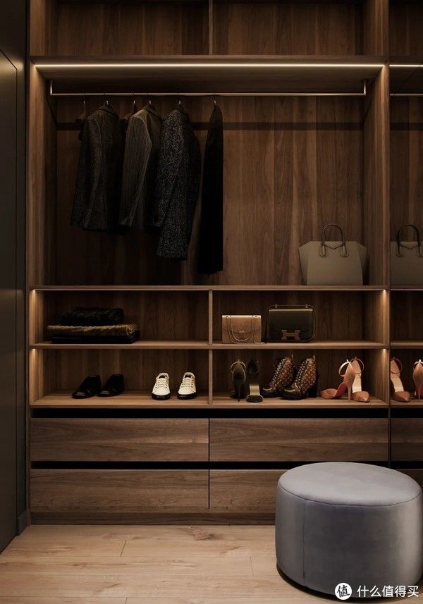 深色系|这对夫妻坚持“轻奢风”,花60万装修115㎡新家,藏不住的高级感