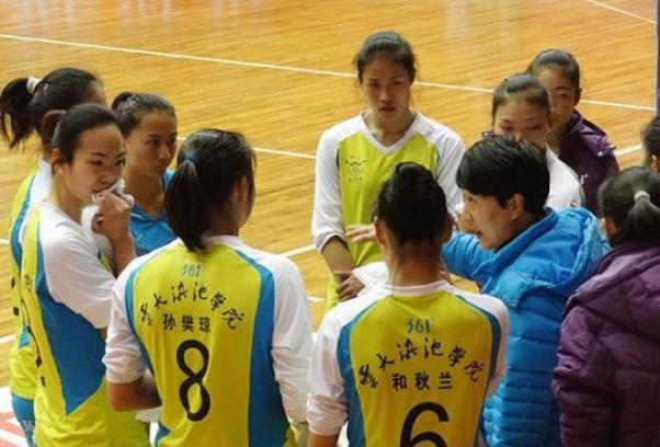 馮坤|細數(shù)排壇鐵娘子：八位女教練均是冠軍出身，這三人有望接替郎平