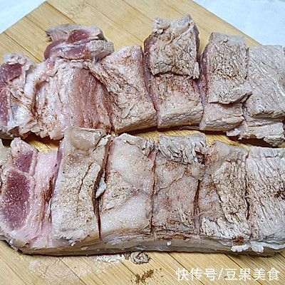 五花肉|#一口新年味，全家享佳味#脆皮烤五花肉