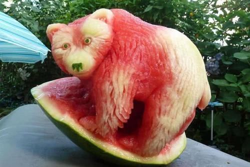 长得|这些“成精”的水果,忍了榴莲与苹果,这草莓你是要下蛋吗