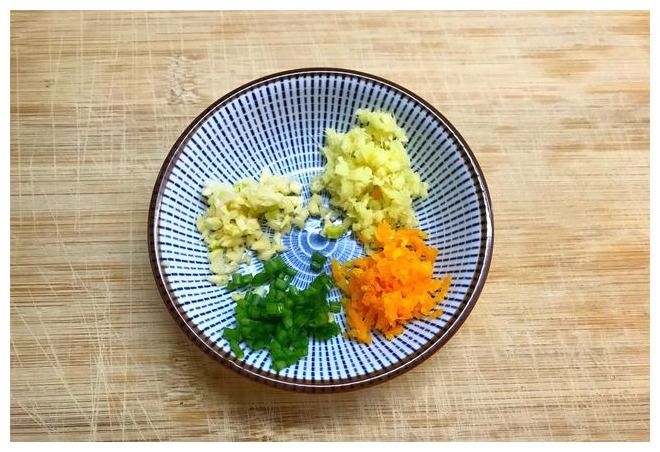 小河虾最具特色的做法,炝一炝就好,端上桌,10分钟光盘