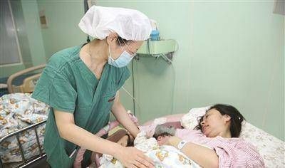 宫缩|女性在分娩过程中会经历五种痛苦，最后一种更尴尬，所以要提前知道并做好准备