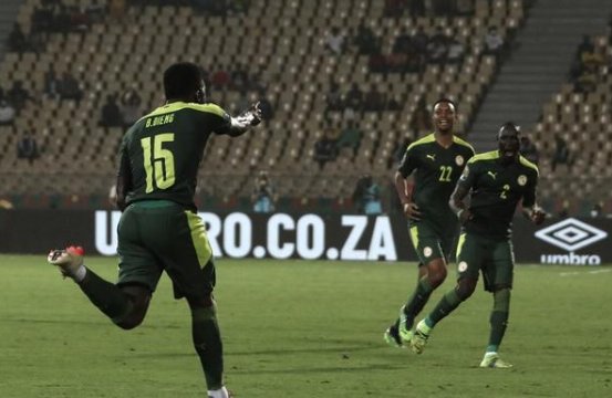 塞内加尔队|非洲杯落下大幕，马内终圆梦萨拉赫再次饮恨痛失奖杯