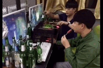 |搞笑GIF:每一位胖姑娘都是有非常大的潜力的,不过感觉这两位新人不太般配