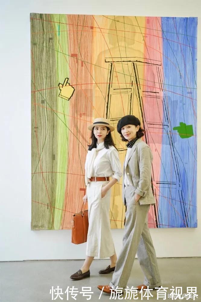 女人|女人50岁以后,春天少穿运动鞋,瞧三木妈妈这样穿,优雅显气质