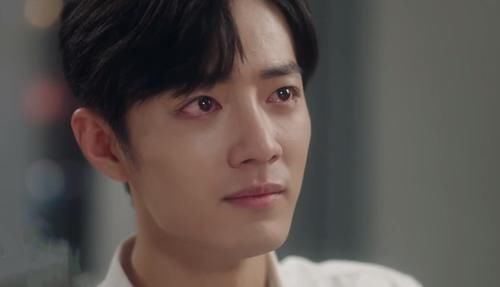 情满雪阳花|收视惨淡仅0.3:舍《余生》选《光芒》,湖南卫视这步棋下对了么