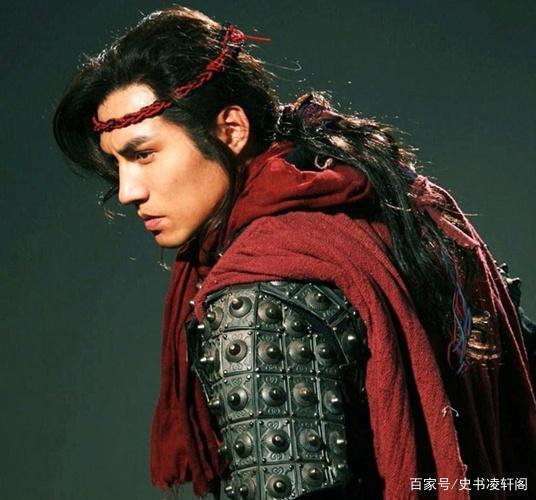 邓元觉#水浒中,杨志跟林冲鏖战40回合,谁更胜一筹王伦一句话点明答案