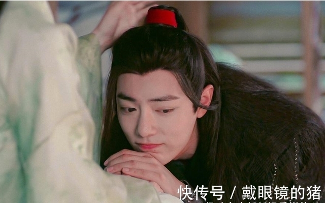 可愛|肖戰(zhàn)再錄吃播視頻，點(diǎn)贊已破200萬(wàn)，看到烤蝎子表情太可愛