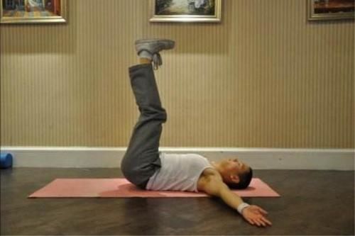 塑形|在家健身塑形，4个动作，帮你瘦腰瘦腿紧致全身