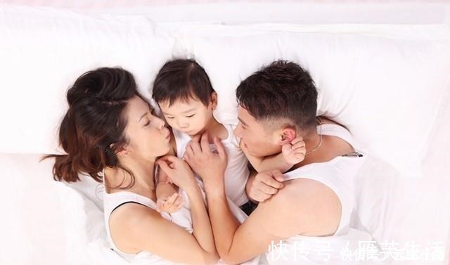 性别意识|飞机和57名乘客失踪37年后,竟再次出现在机场上空!